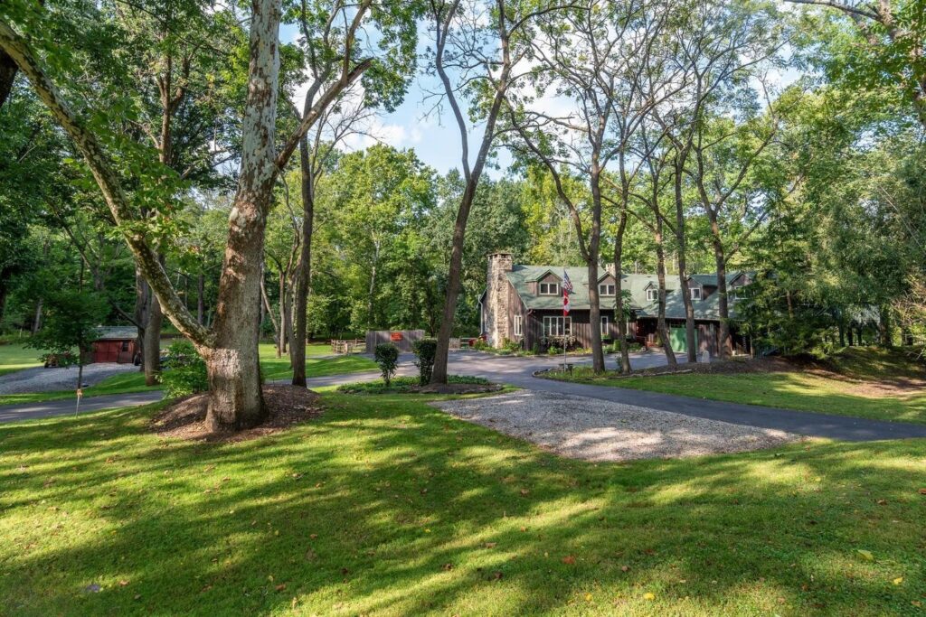 105 Stoney hill